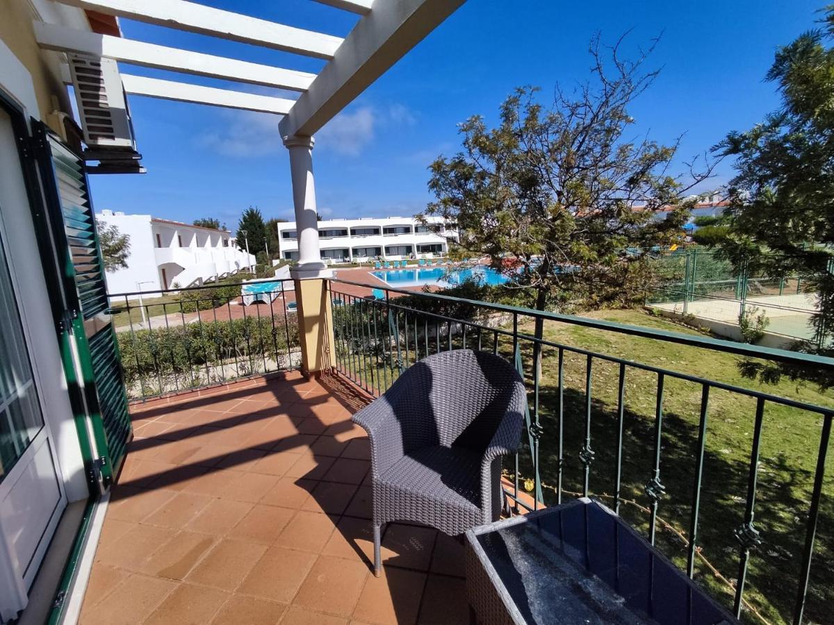 Апартаменты 1D Areias De Porches, Pool & A/C - Casas & Papeis Армасан-де-Пера Экстерьер фото