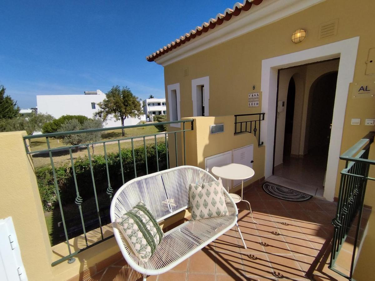 Апартаменты 1D Areias De Porches, Pool & A/C - Casas & Papeis Армасан-де-Пера Экстерьер фото