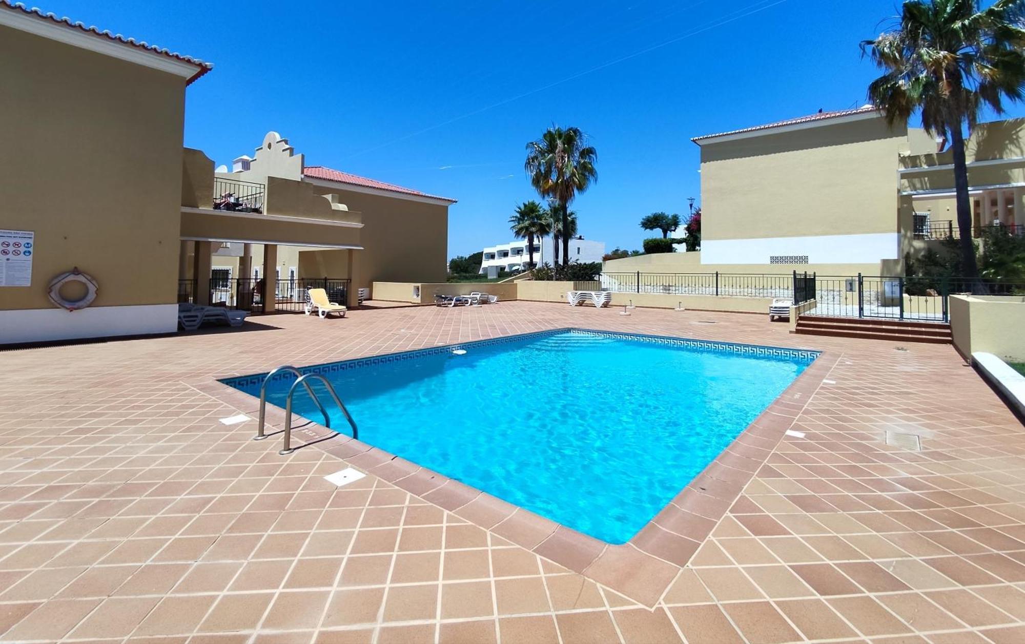 Апартаменты 1D Areias De Porches, Pool & A/C - Casas & Papeis Армасан-де-Пера Экстерьер фото