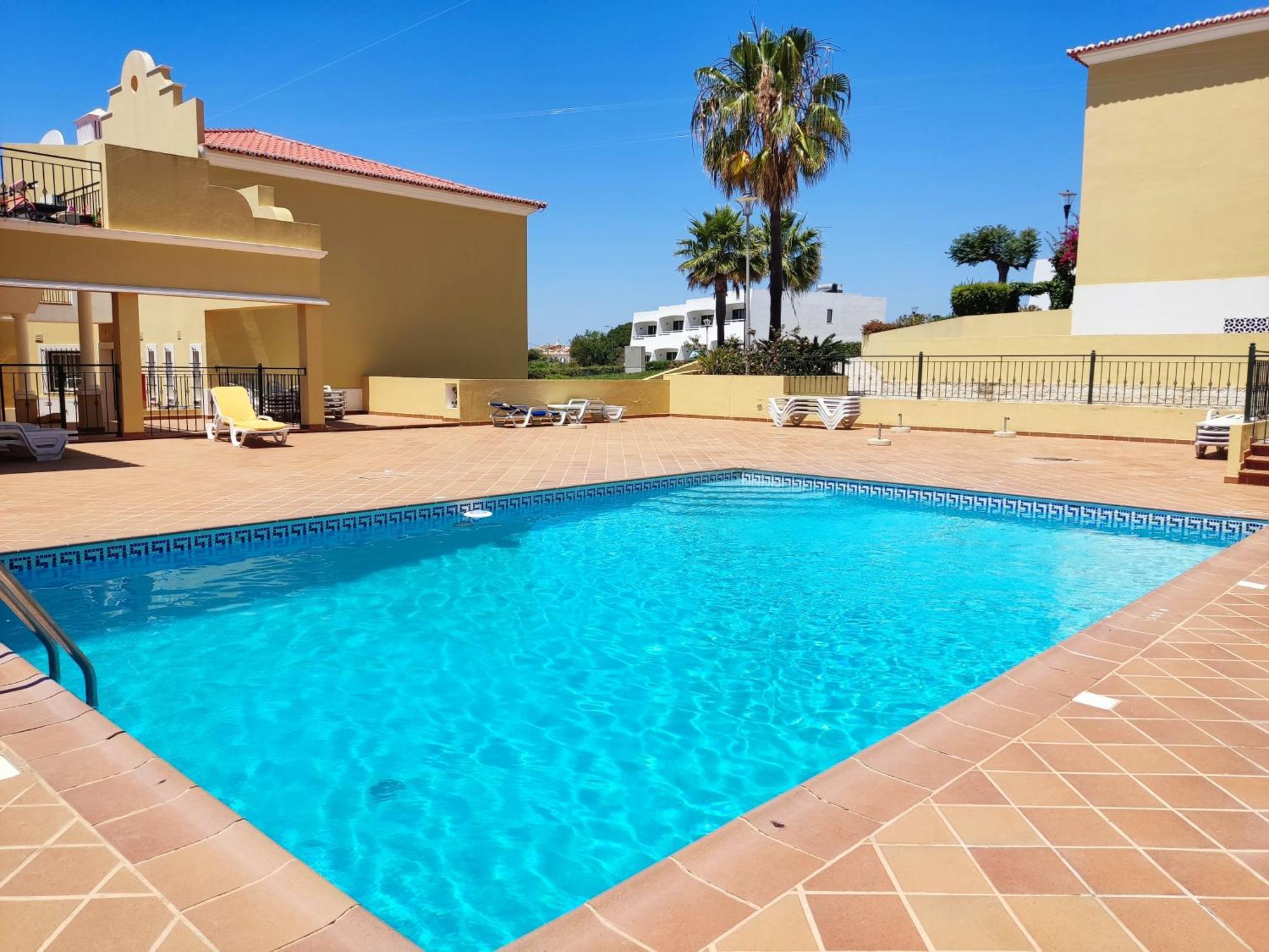 Апартаменты 1D Areias De Porches, Pool & A/C - Casas & Papeis Армасан-де-Пера Экстерьер фото